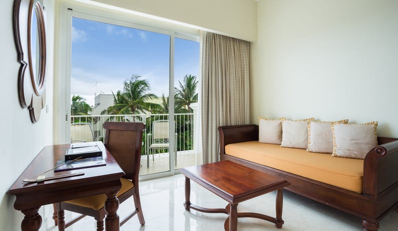 DREAMS TULUM JUNIOR SUITE GARDEN VIEW SOFA